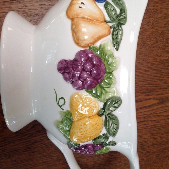 Dress up your holiday table! Gravy Boat w/ raised fruit pattern, Linens&Things - Picture 3 of 5